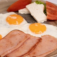 Jaja 3 kom sa šunkom