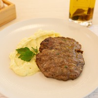 Faširana šnicla sa pireom 440g